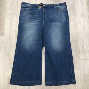 Torrid High-Rise Wide-Leg Blue Denim Jeans - NWT size 30T